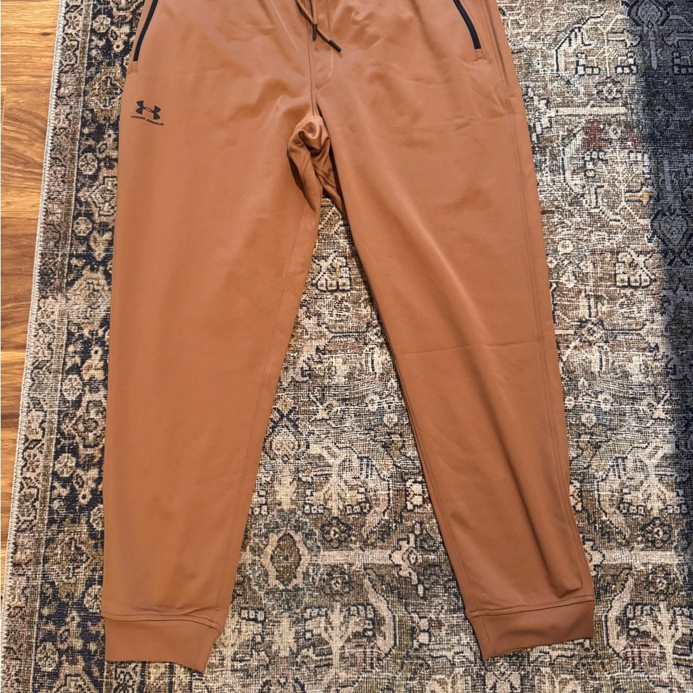 Under Armour Brown Joggers XL NWOT